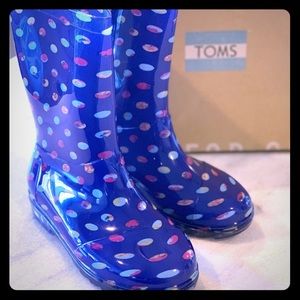Girls size 2 Tom’s rain boots NWT